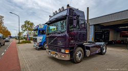 20251019-Tom-Holding-00304